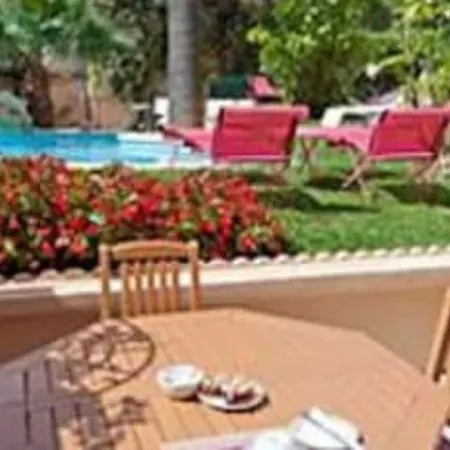 Готель Sun Riviera 4*